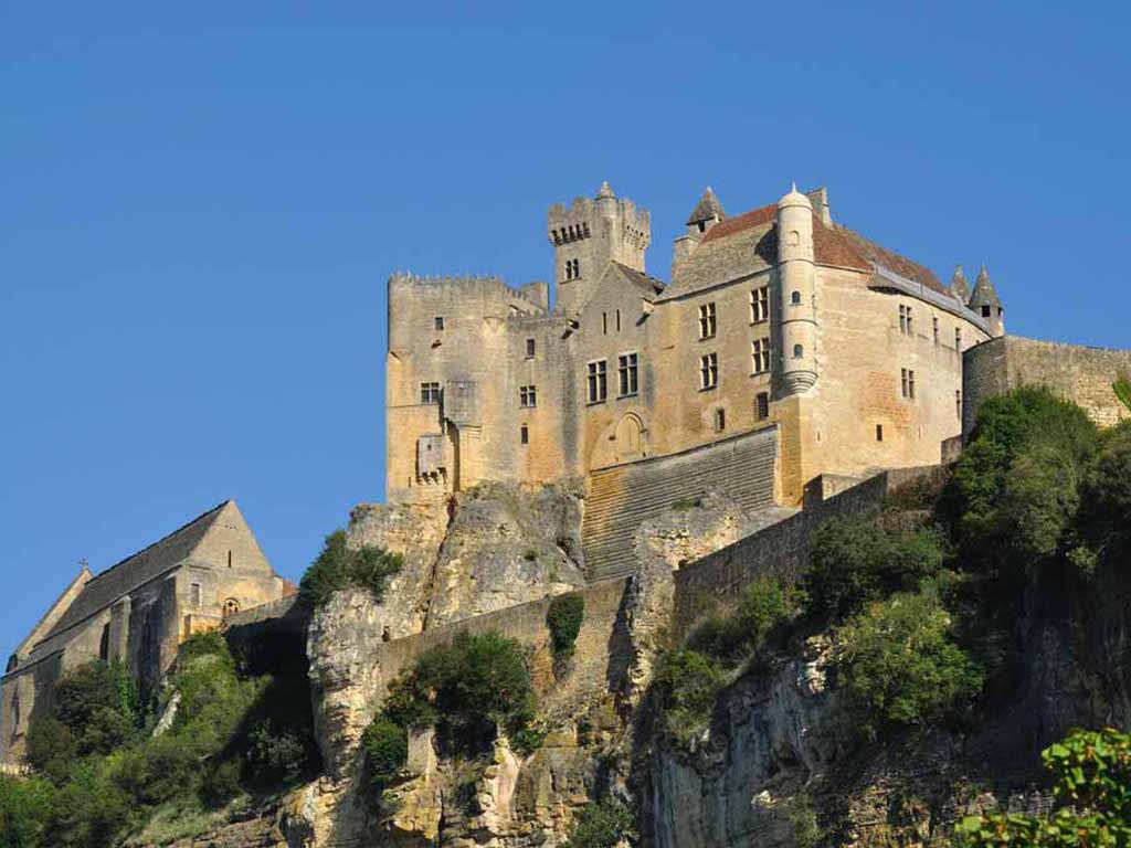 Beynac Castle, photograph : Gentil Hibou